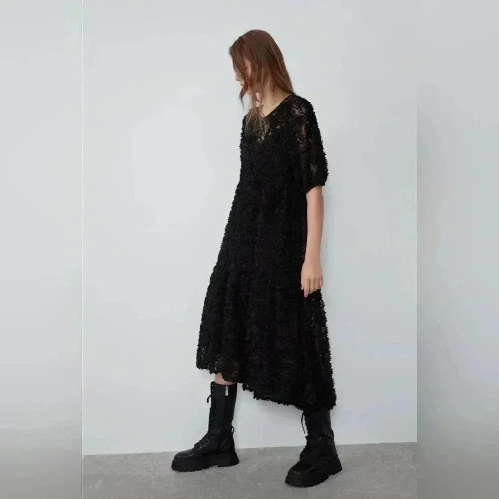 ZARA Contrasting Voluminous  Dress Size: Xl - Picture 2 of 12